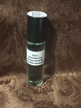Carat Black Diamonds (M) Type 1/3 Glass Roll-on bottle